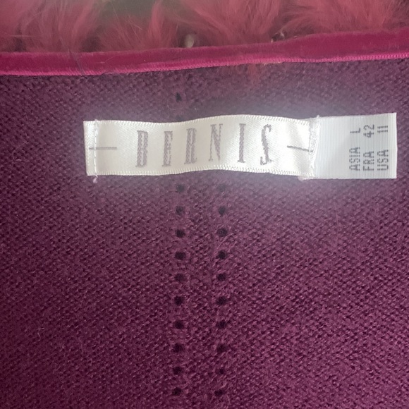 Bernis Burgundy Vintage Cardigan with fur and pearl beaded collar, Sz 11 (M) - Picture 3 of 10